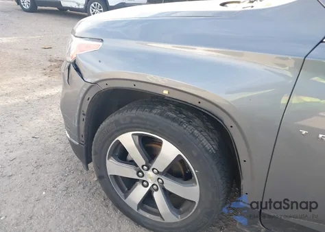 2018 Chevrolet Traverse 3Lt z USA, uszkodzony, nr VIN 1GNERHKW1JJ285919